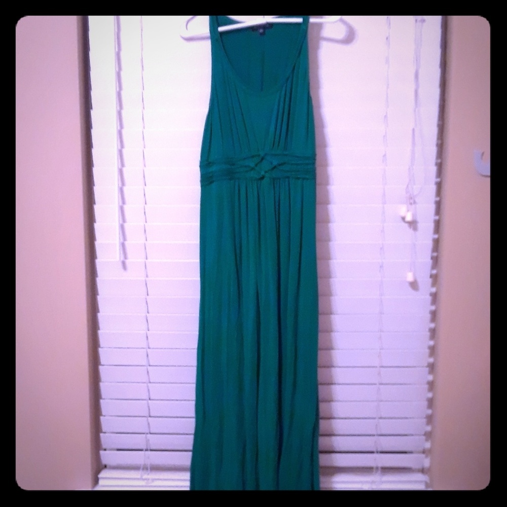 Max studio emerald green maxi dress!